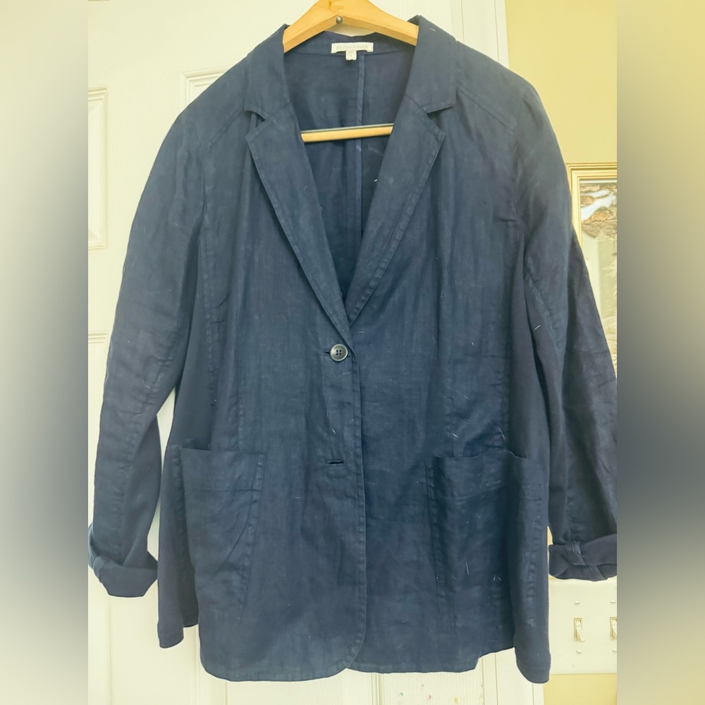 Navy blue cotton blazer with jersey side panels. Summerr weight.
